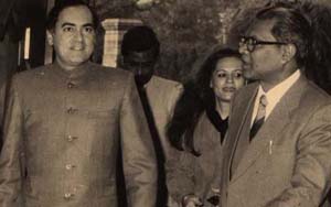 Anis Farooqui with RajivGandhi and SoniaGandhi