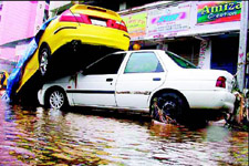 Pictures of Mumbai Flood,July 2005,India News