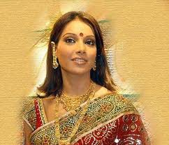 Bipasha Basu in saree